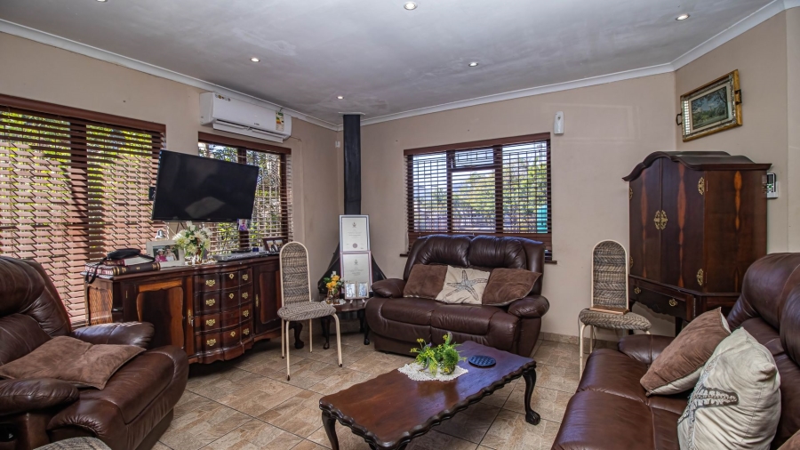 3 Bedroom Property for Sale in Paarl North Western Cape